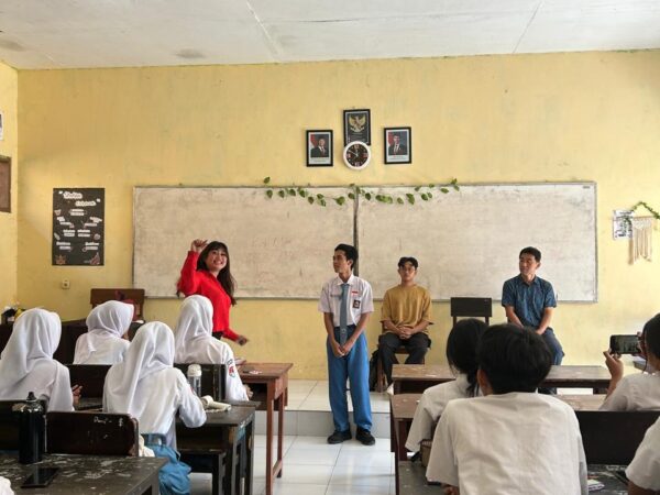 Membuka Jendela Dunia Melalui Bahasa dan Budaya